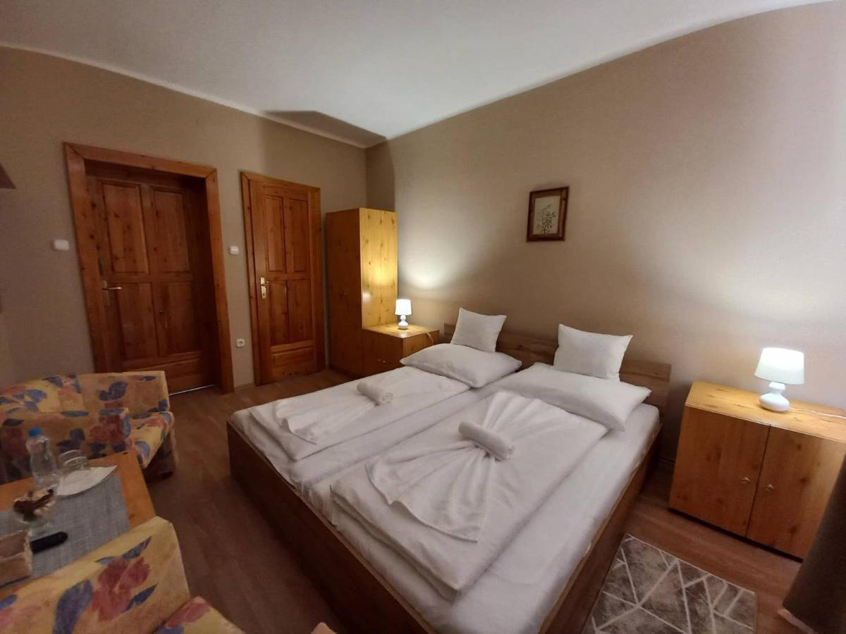 Bed and Breakfast Family Panzio Залакарош Экстерьер фото